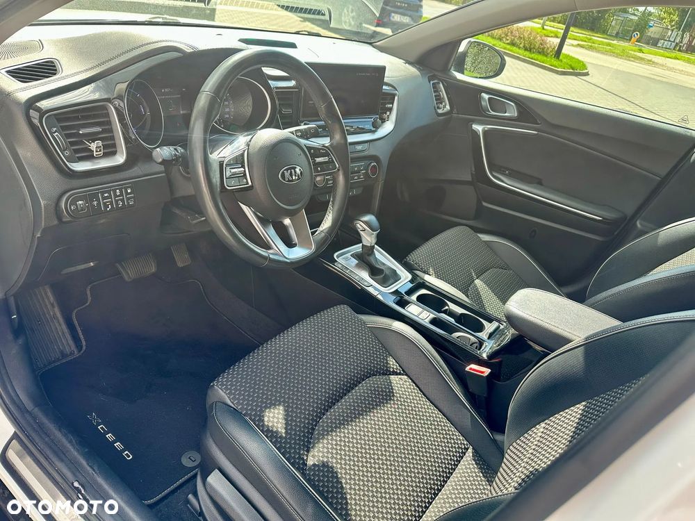 Kia XCeed 1.6 GDI DCT6 OPF Plug-in-Hybrid PLATINUM - 14