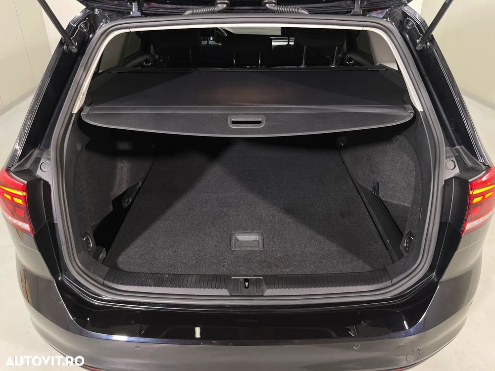 Volkswagen Passat 2.0 TDI DSG Comfortline - 13