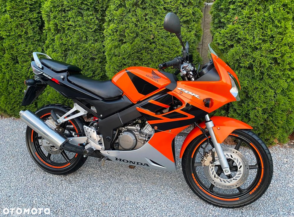 Honda CBR - 1