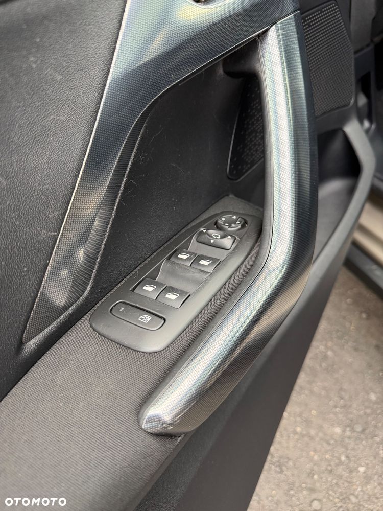 Peugeot 2008 1.6 VTi Allure - 25