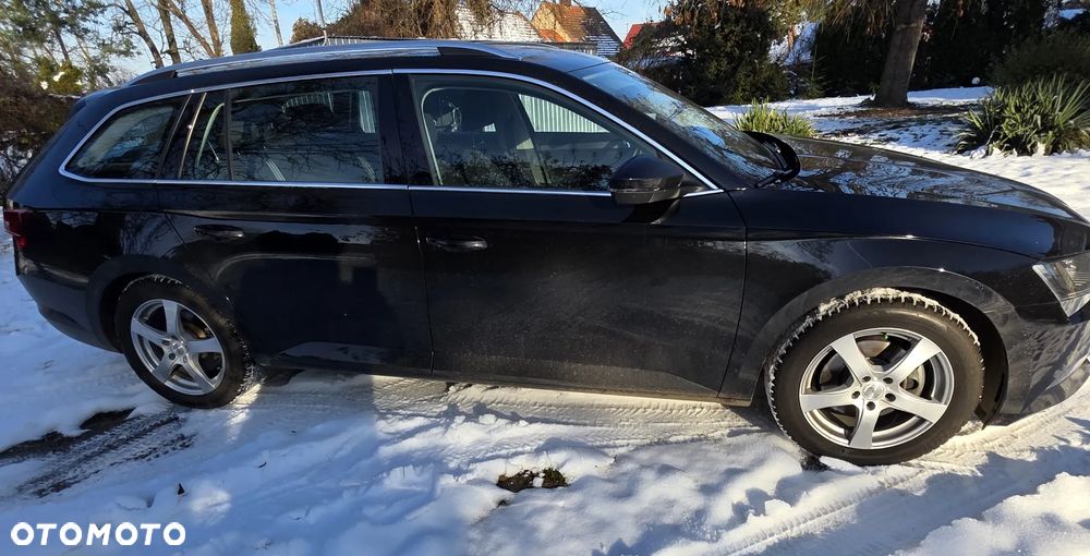 Skoda Superb 2.0 TDI Style DSG - 7