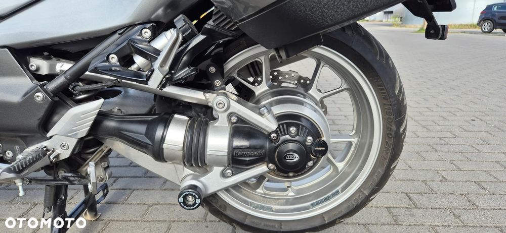 Kawasaki GTR - 5
