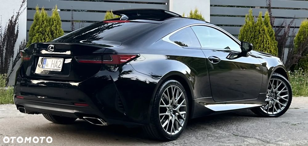 Lexus RC 200t / 300 Prestige - 38