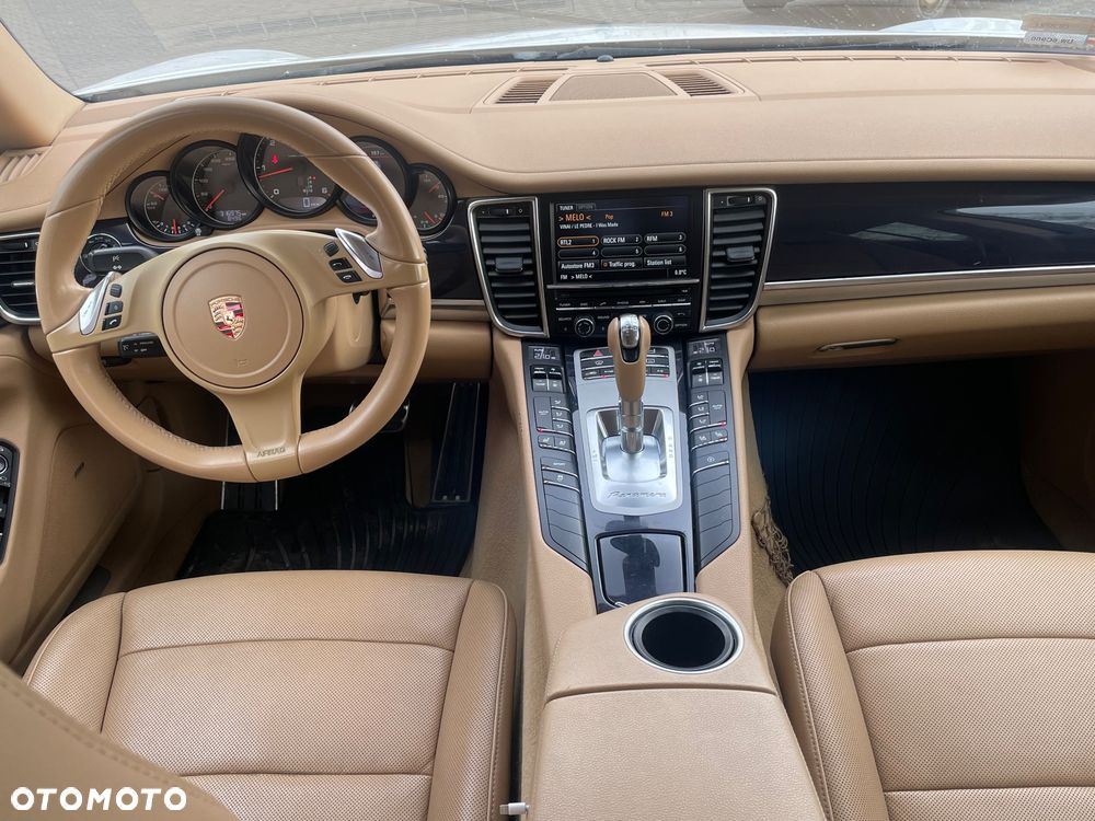 Porsche Panamera Diesel - 8
