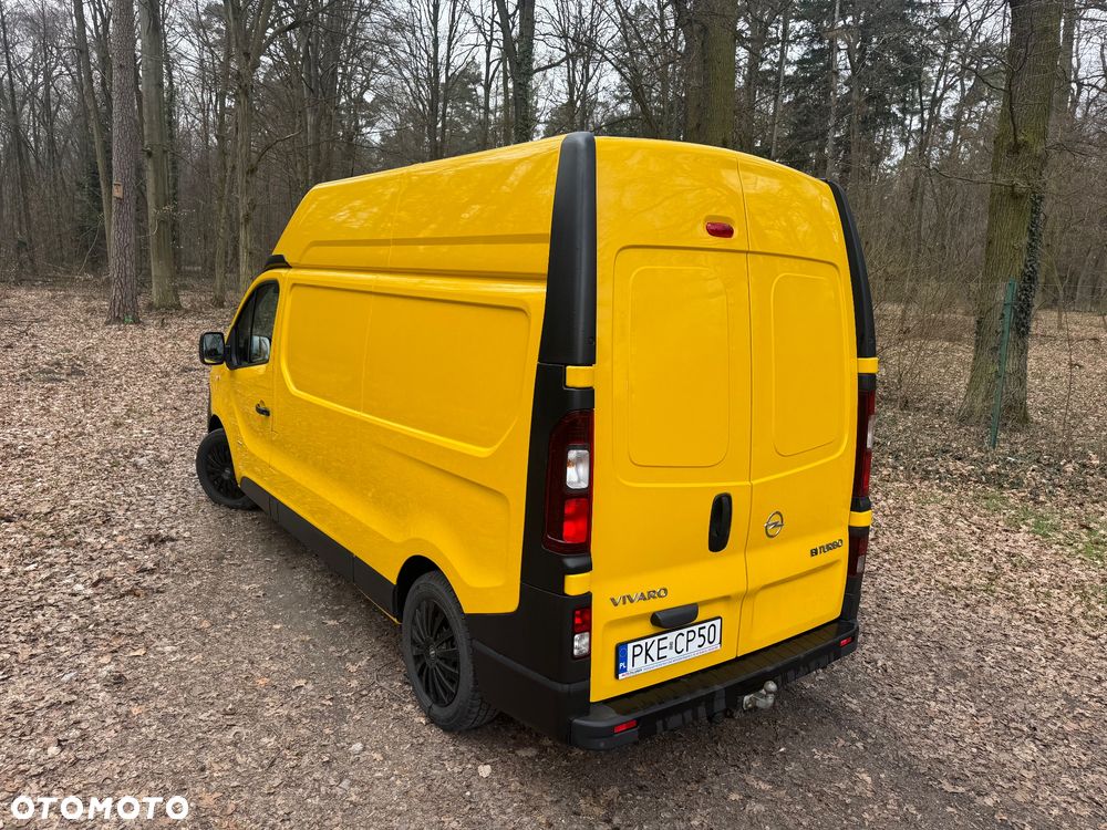 Opel Vivaro - 11