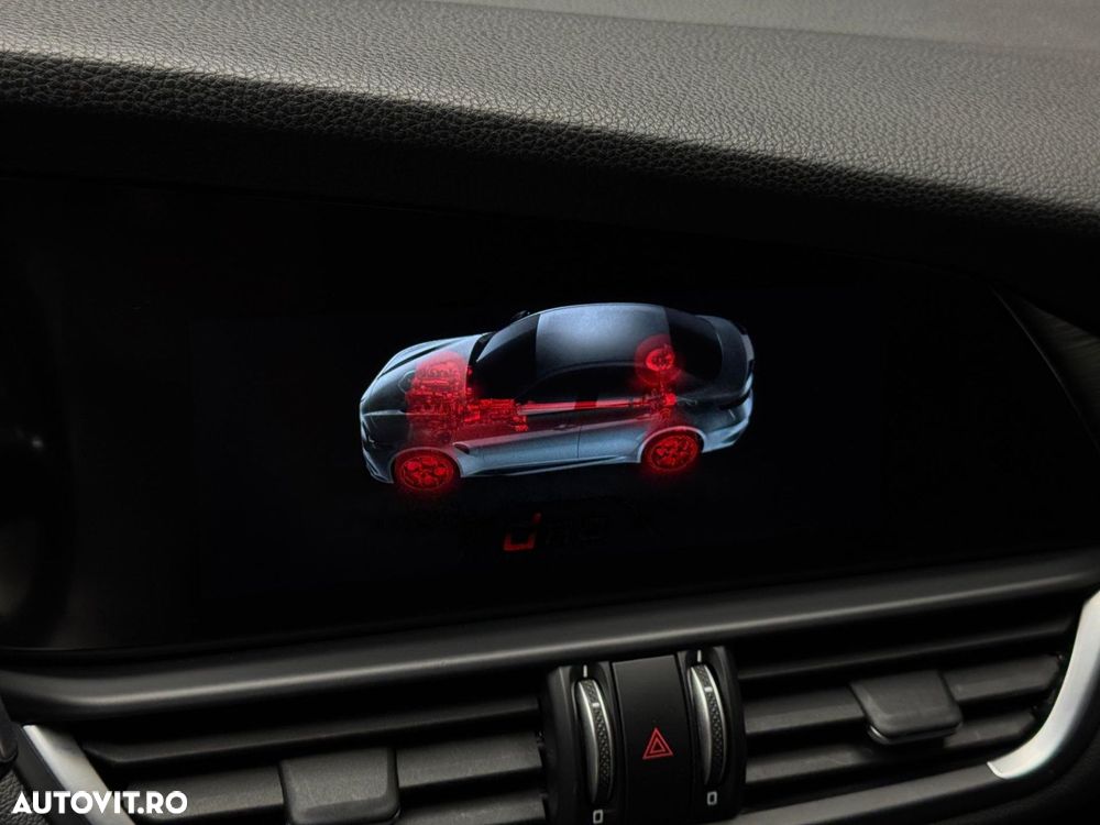 Alfa Romeo Giulia 2.2 JTDM Aut. Super - 22
