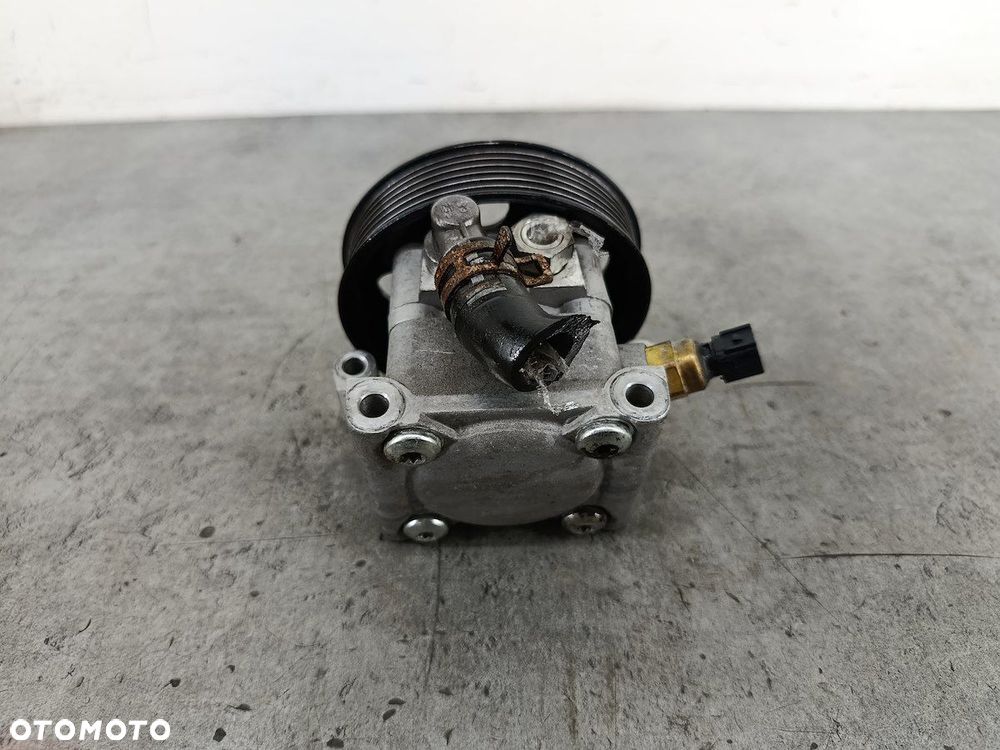 POMPA WSPOMAGANIA FORD FOCUS C-MAX PP098 KAMOKA 1.6 16V - 4