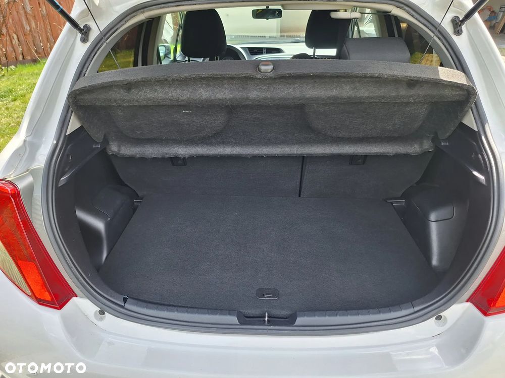 Toyota Yaris 1.4 D-4D Premium - 5