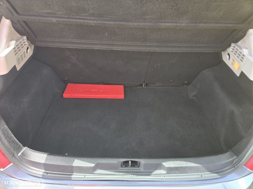 Peugeot 207 1.4 16V Trendy - 7