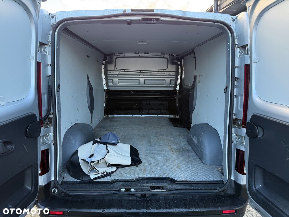 Renault TRAFIC - 6
