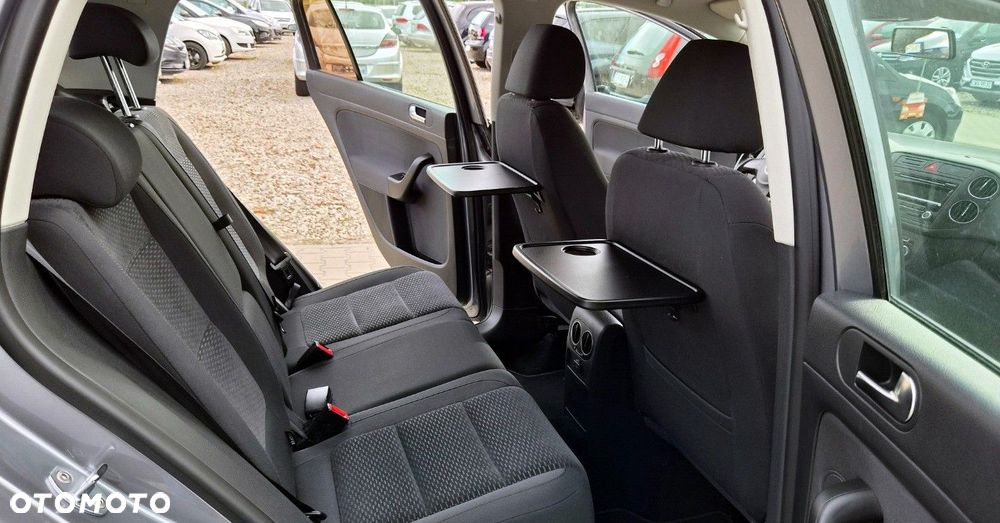 Volkswagen Golf Plus - 24