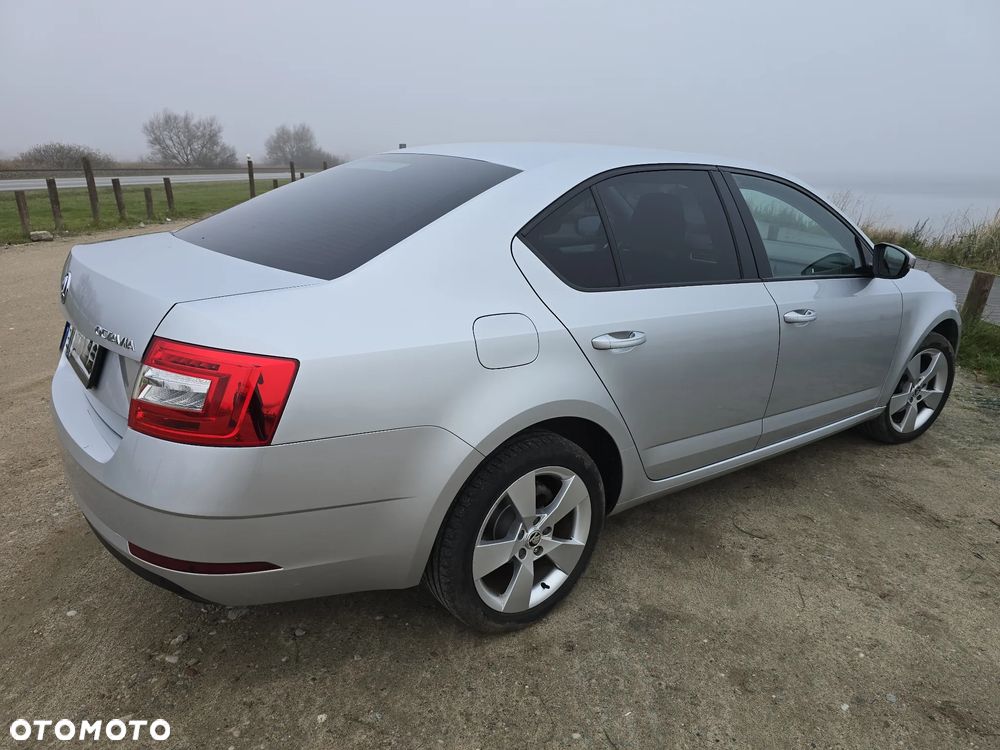 Skoda Octavia 1.4 TSI Ambition - 5