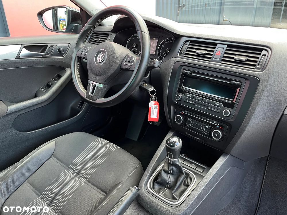 Volkswagen Jetta 1.4 TSI Match - 20