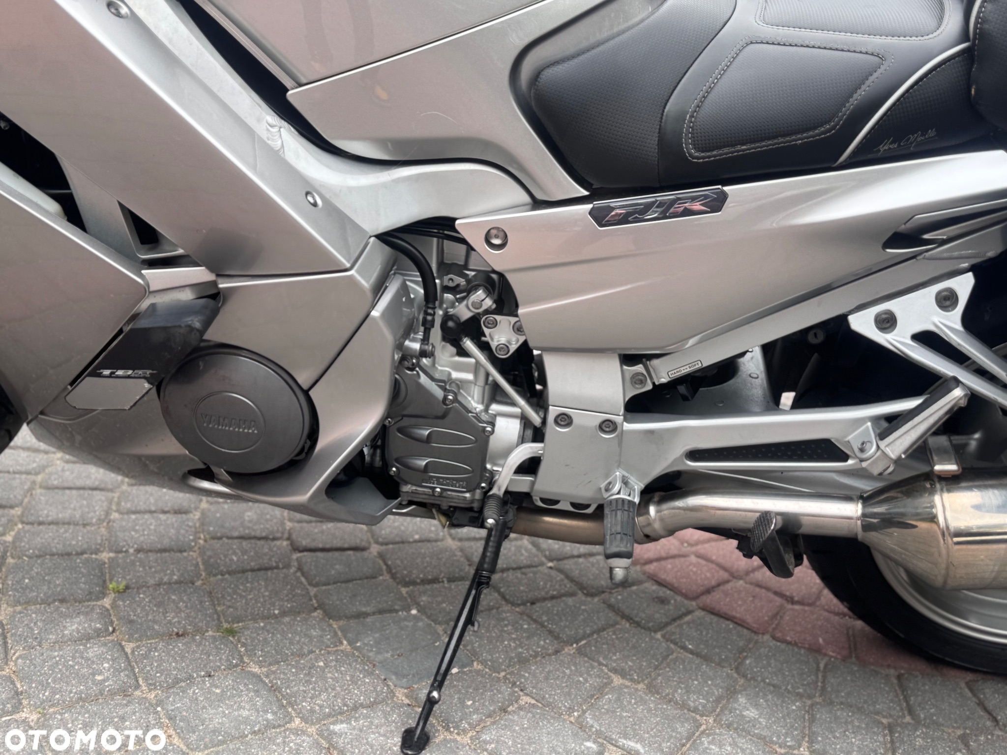Yamaha FJR - 17