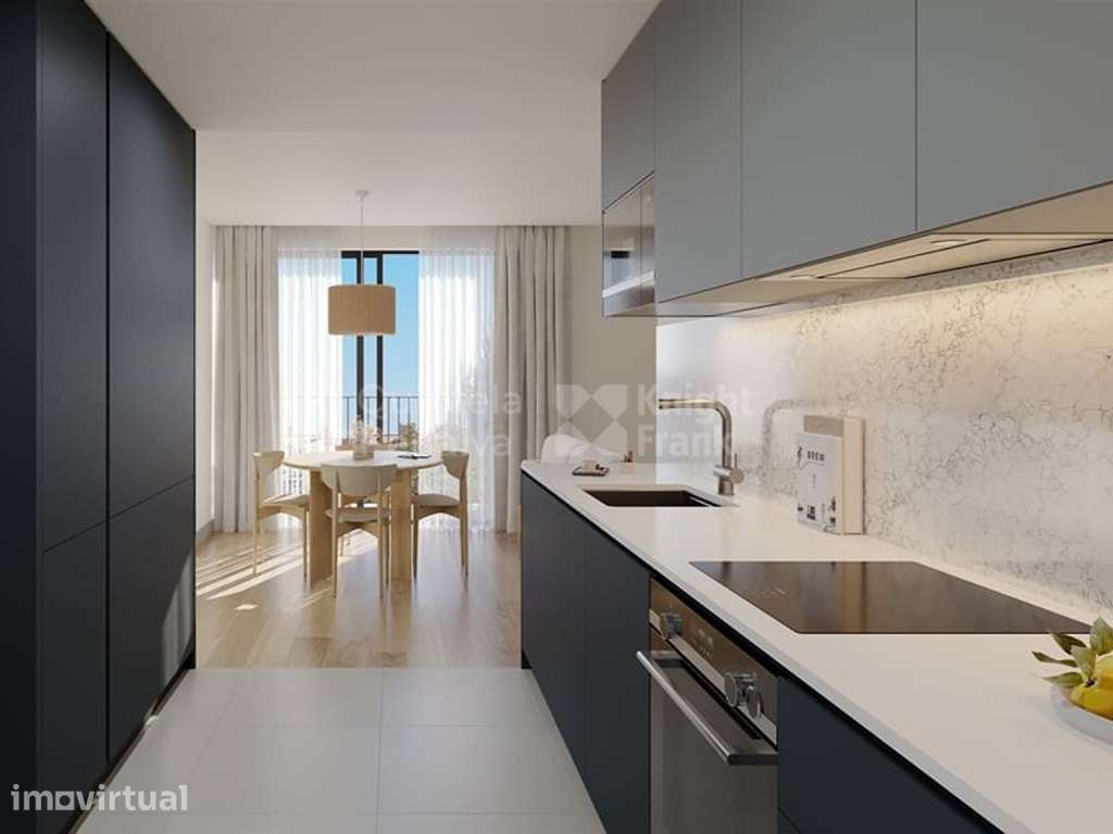 Apartamento T1 com varanda e estacionamento, em Carcavelos - Grande imagem: 2/32