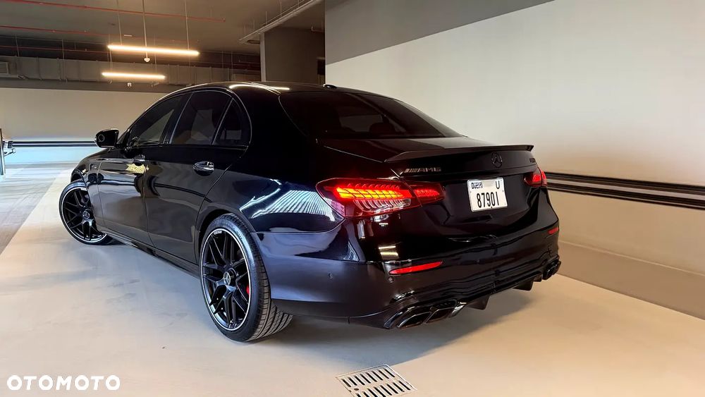 Mercedes-Benz Klasa E 300 9G-TRONIC AMG Line - 2