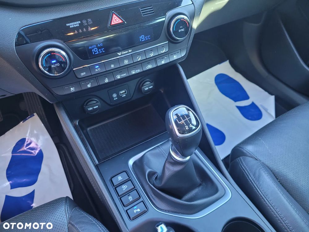 Hyundai Tucson 1.6 GDI BlueDrive Style 2WD - 19