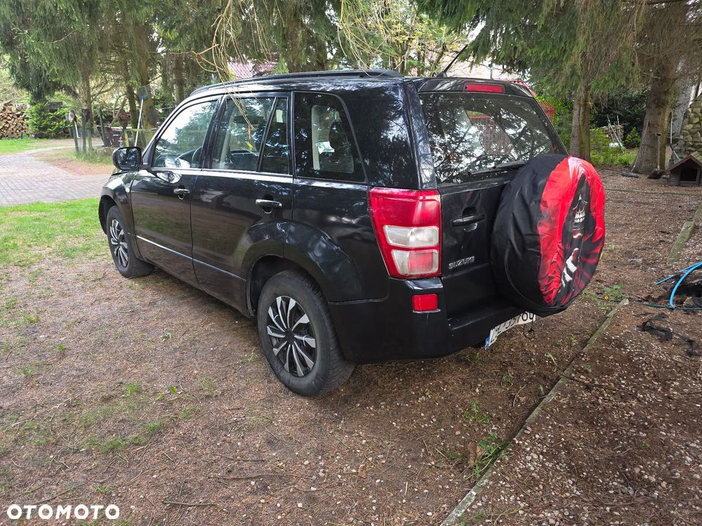 Suzuki Grand Vitara 2.0 Club - 3