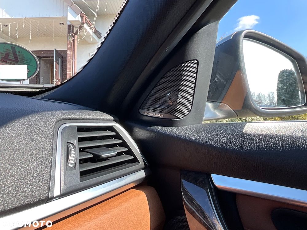 BMW Seria 3 320d Luxury Line - 32