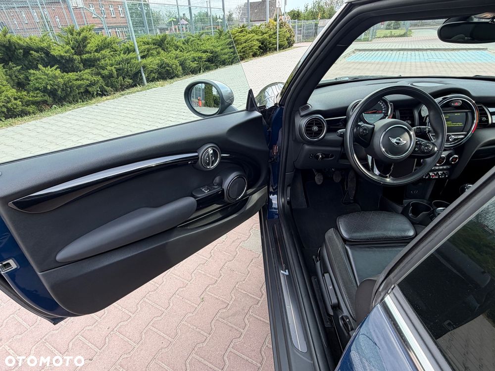 MINI Cooper Seven Chili - 18