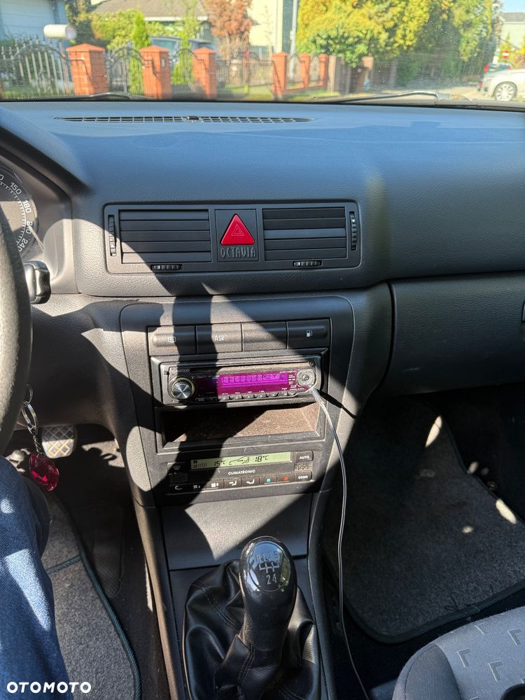 Skoda Octavia 2008 photo 5