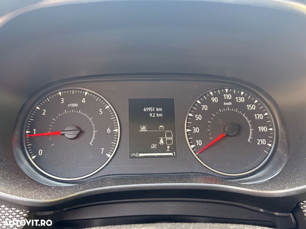 Dacia Sandero Stepway TCe 90 MT6 Comfort - 12