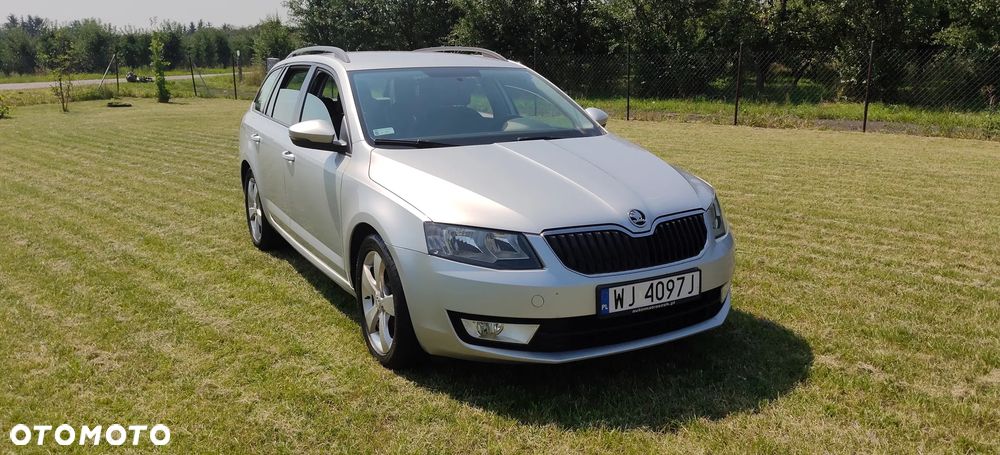 Skoda Octavia 1.6 TDI (Green tec) DSG Ambition - 3