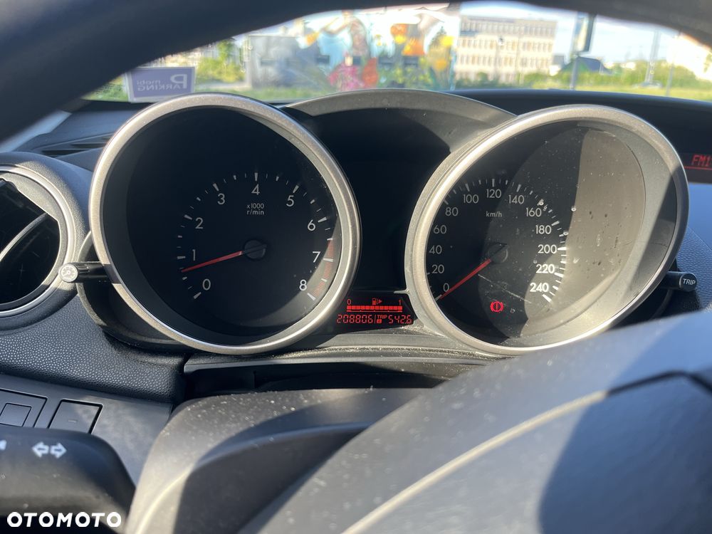 Mazda 3 - 8