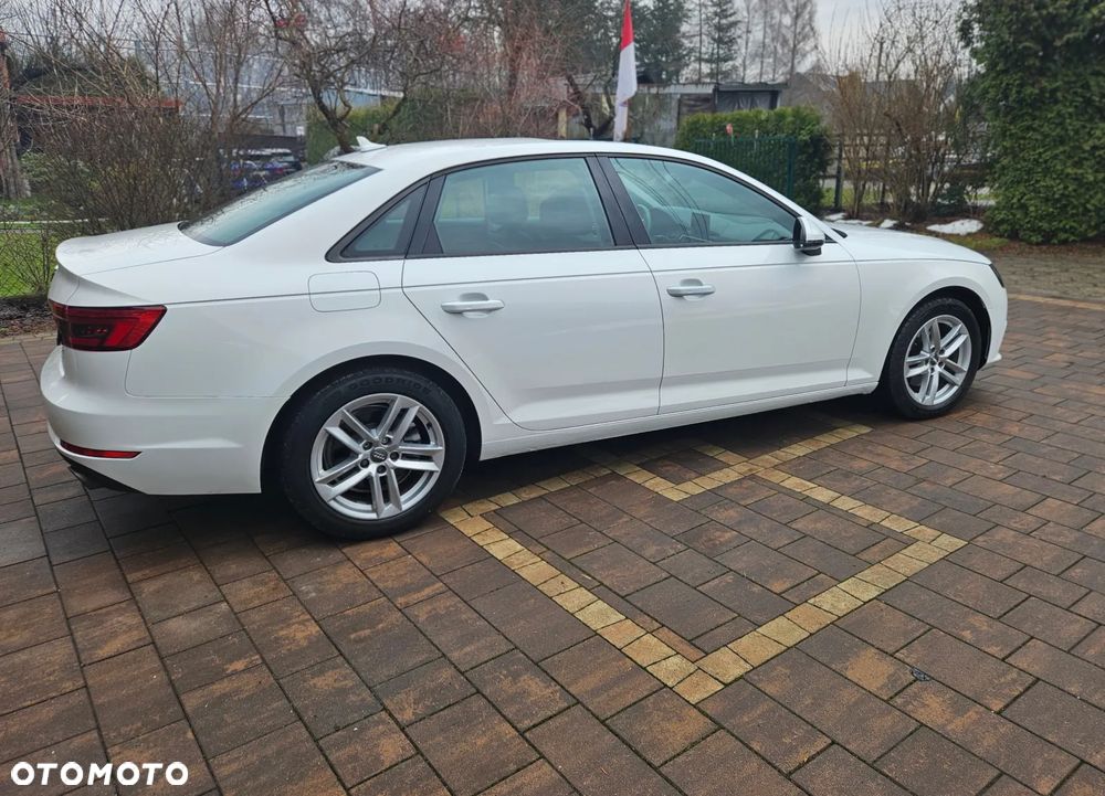 Audi A4 Limousine 2.0 TFSI ultra S tronic design - 15