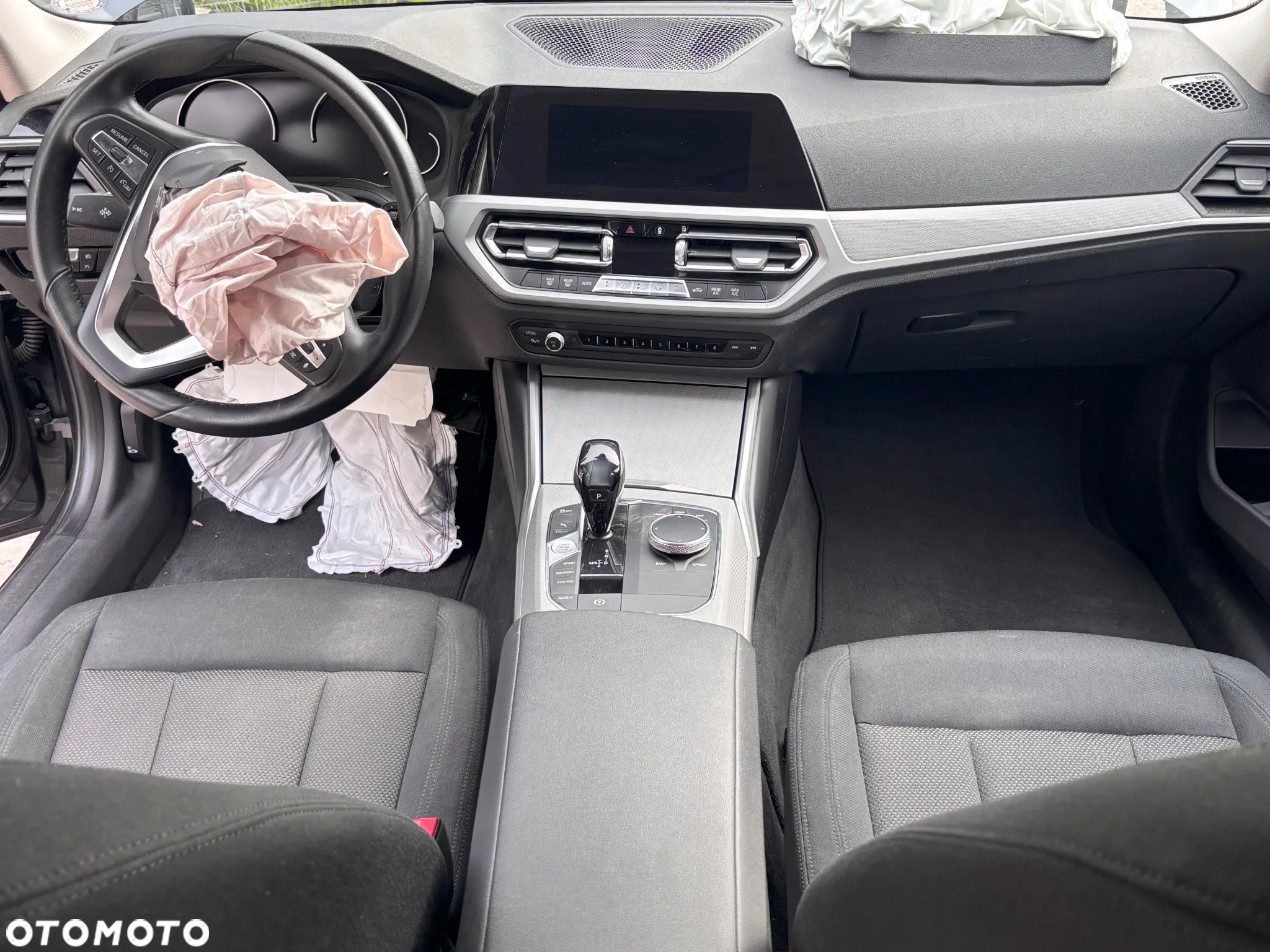 BMW Seria 3 318d - 11