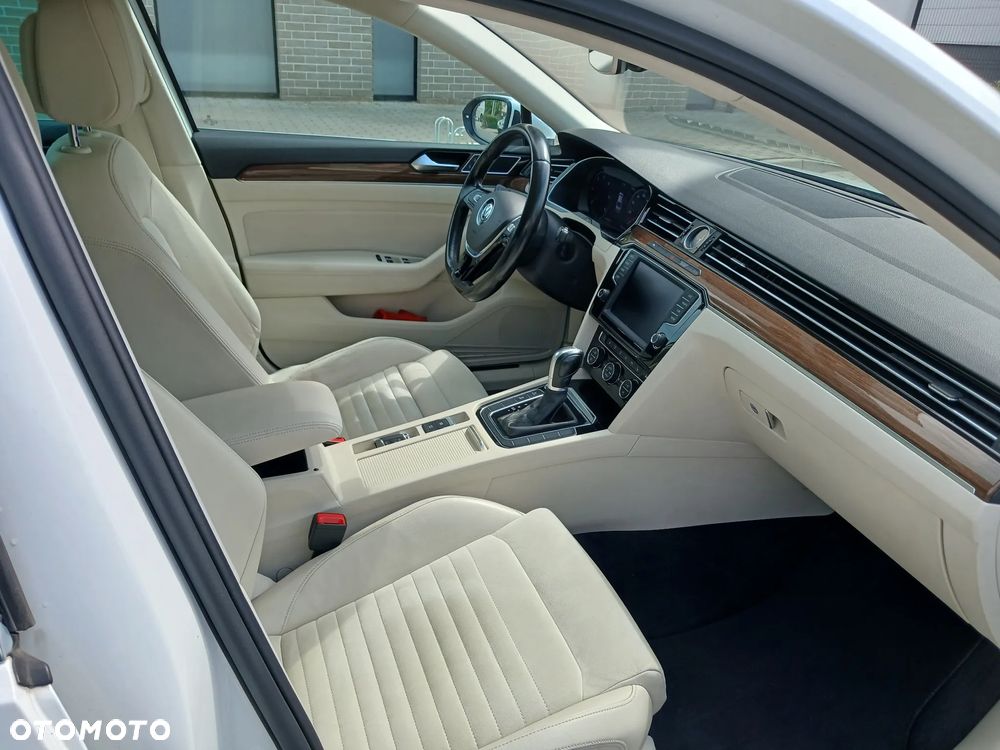 Volkswagen Passat 2.0 TDI BMT Highline DSG - 11
