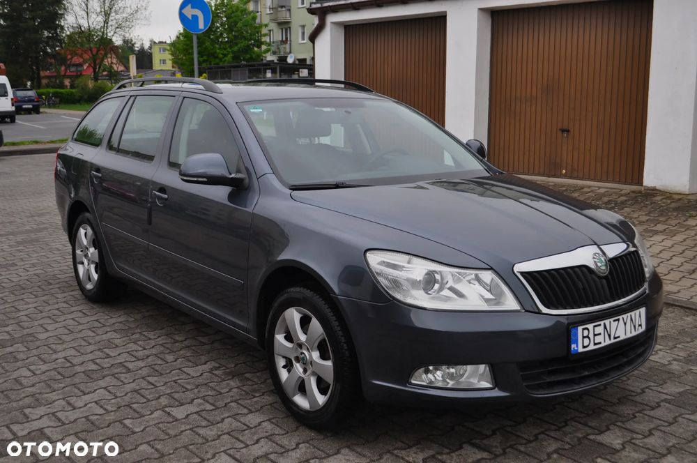 Skoda Octavia 1.6 Combi Selection - 1