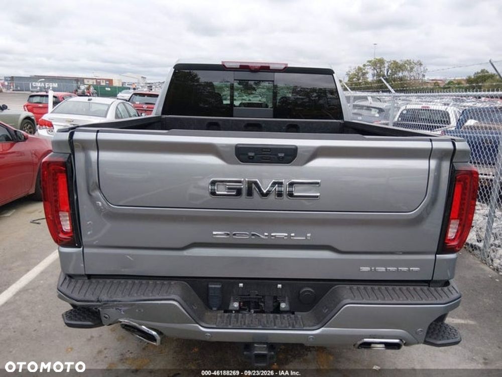 GMC Sierra - 5