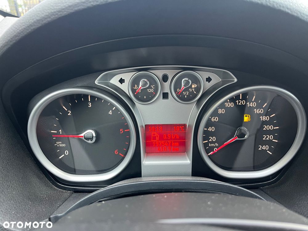 Ford Kuga 2.0 TDCi 2x4 Titanium - 23