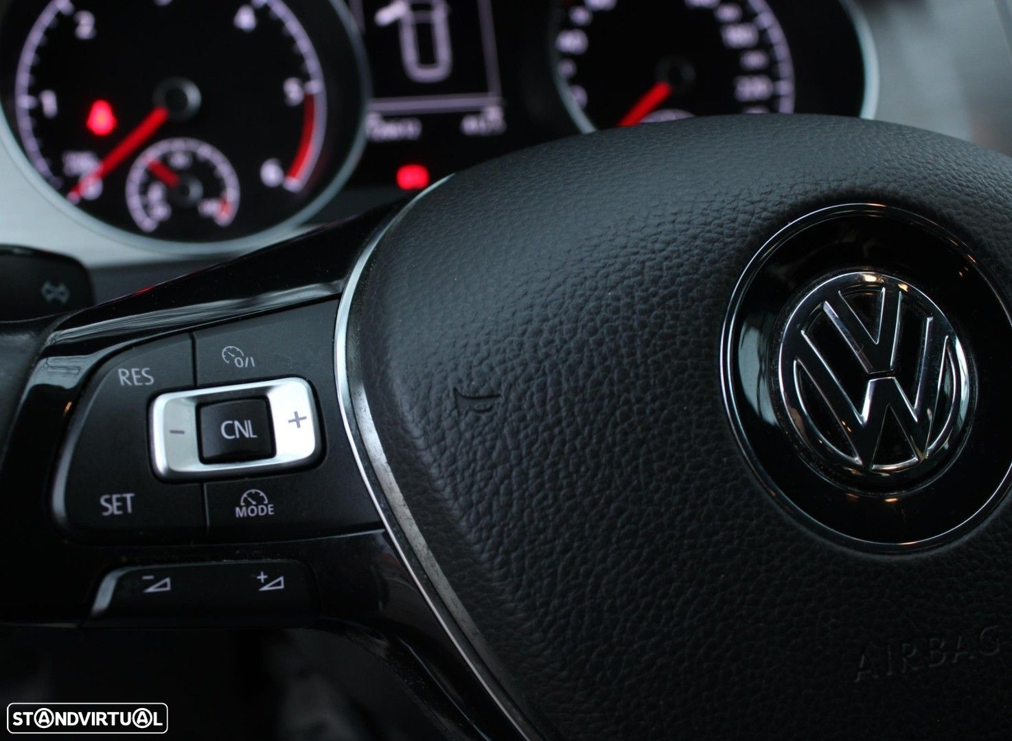VW Golf Variant 1.6 TDi BlueMotion Confortline - 12