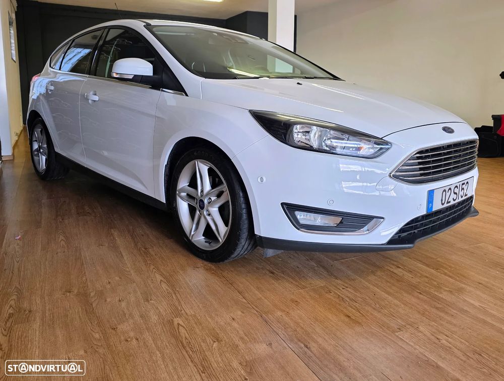 Ford Focus 1.0 SCTi Titanium - 14