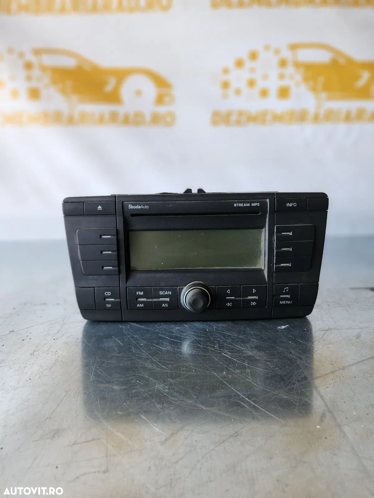 Radio Cd Cd Player Skoda Octavia 2 II Cod 1ZC - 1