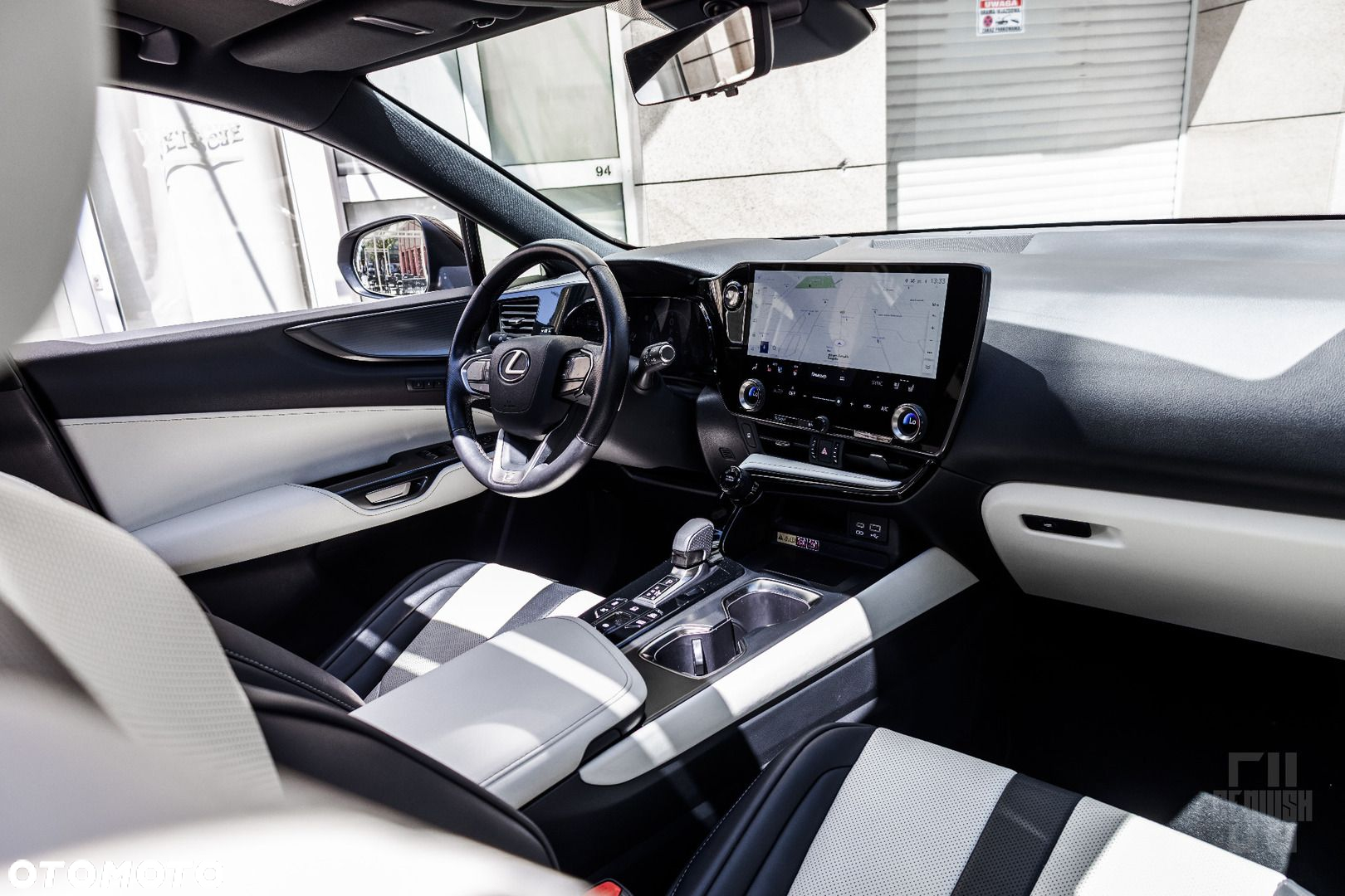 Lexus NX - 14