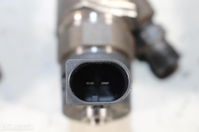 Injetor Bmw 1 (F20)  8511630 / 0445110598 / 8 511 630 - 8