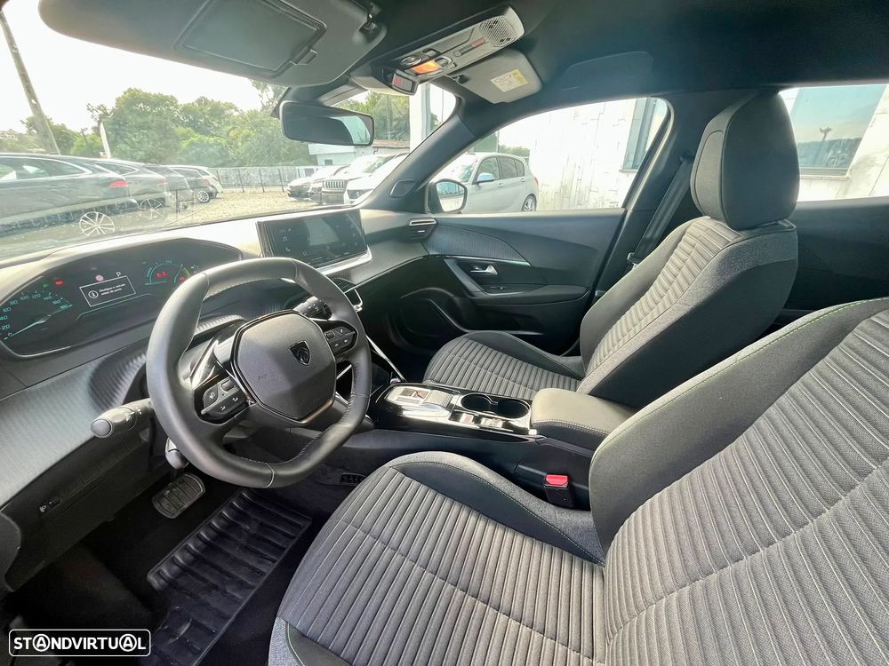 Peugeot e-2008 Active - 11