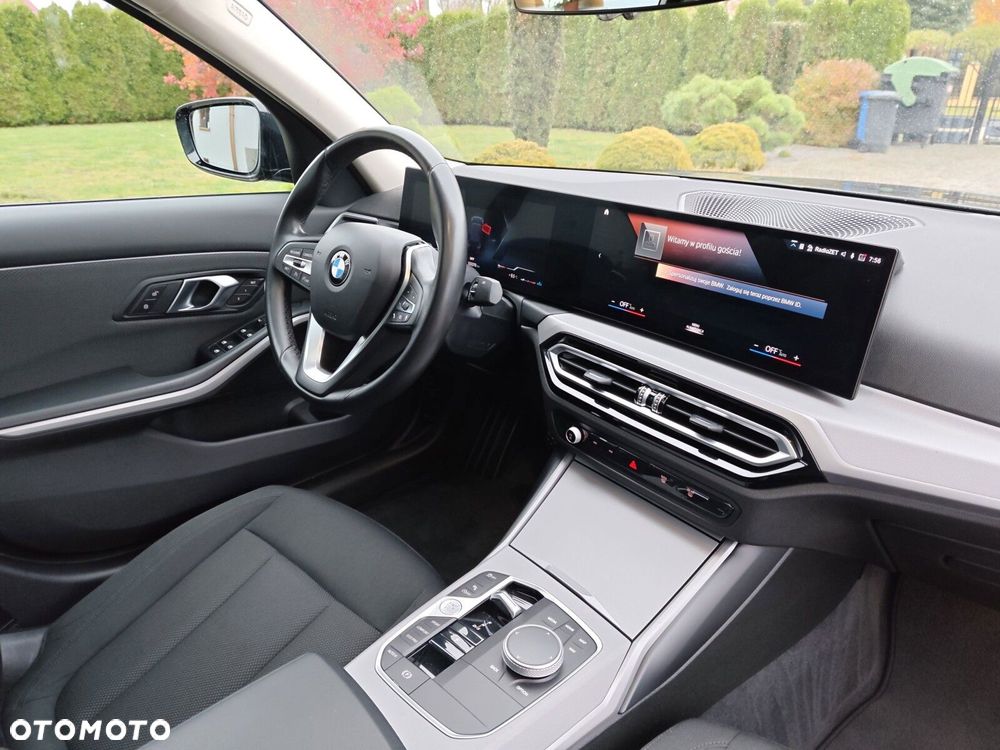 BMW Seria 3 318i - 24