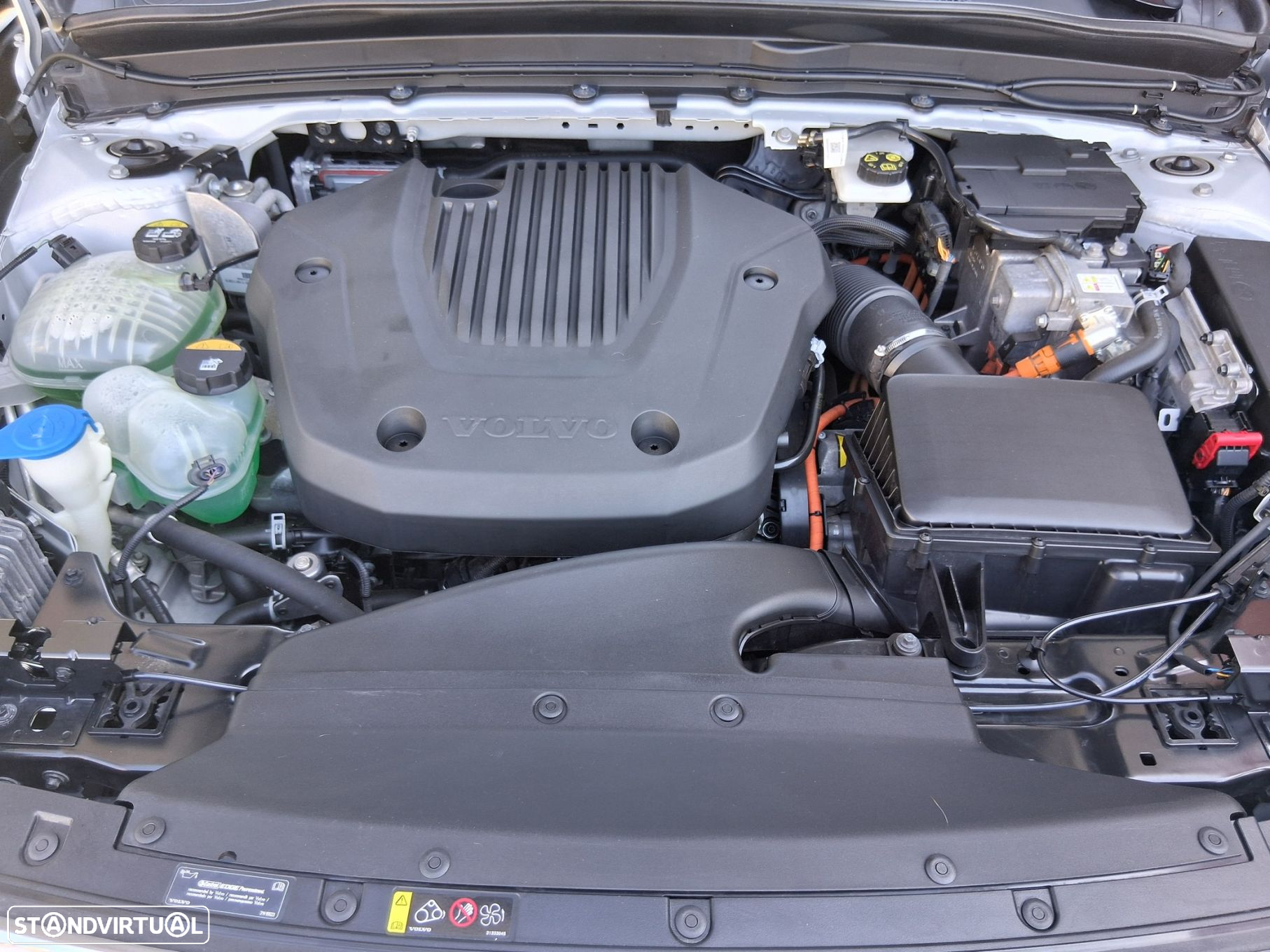 Volvo XC 40 1.5 T5 PHEV Momentum Plus - 13