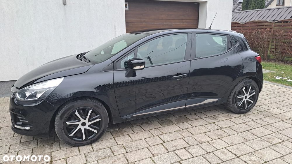 Renault Clio 1.2 16V 75 LIMITED - 3