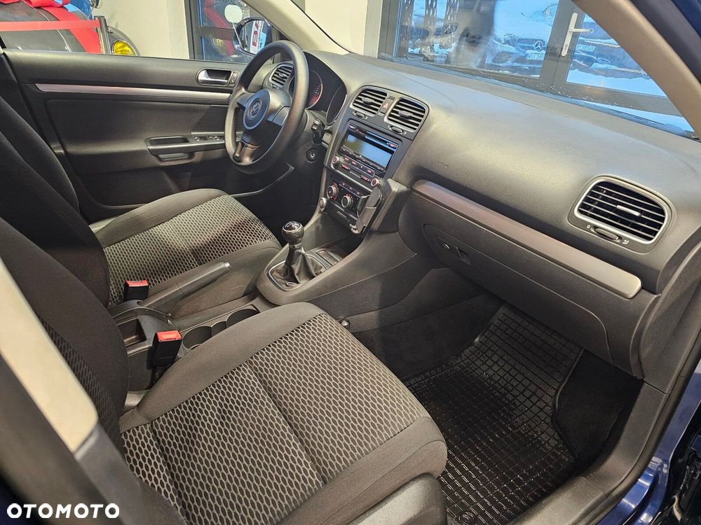 Volkswagen Golf - 19