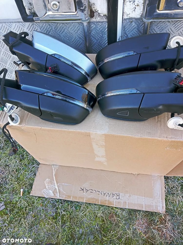 LUSTERKO Lewe  Prawe SKODA KAROQ różne funkcje asystent fotohrom - 19