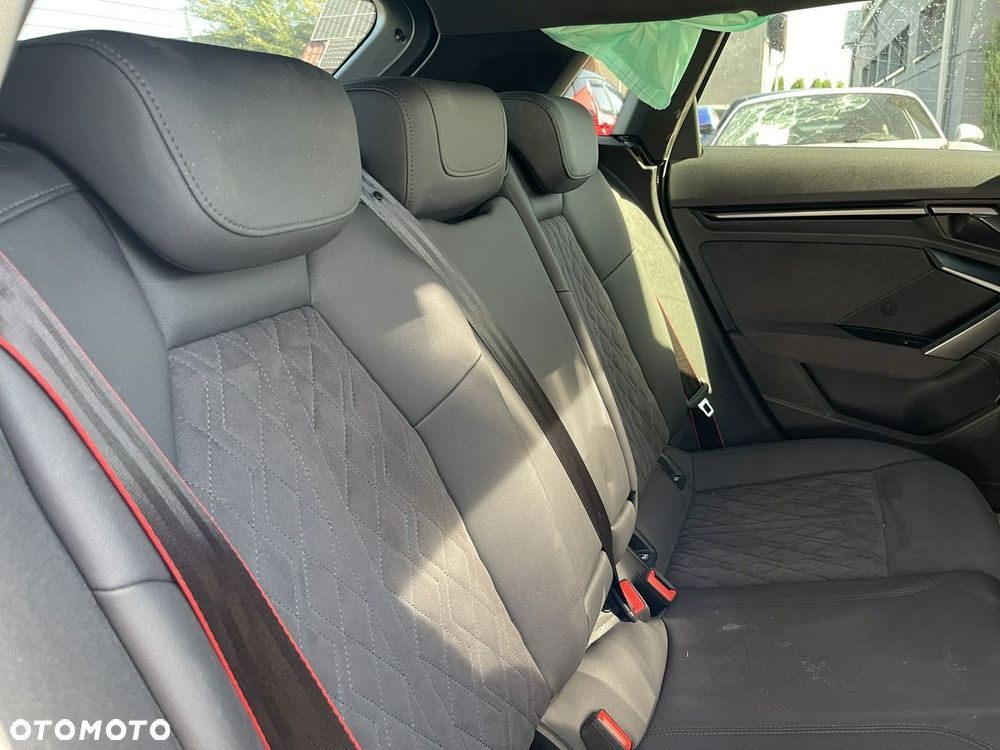 Audi RS3 Sportback 2.5 TFSI Quattro S tronic - 11
