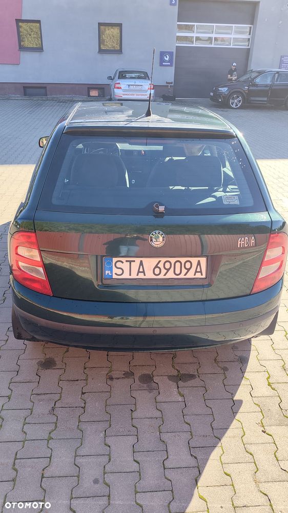 Skoda Fabia 2004 photo 2