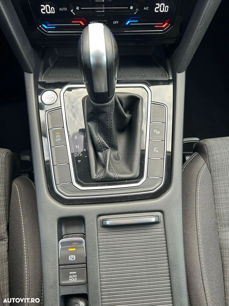 Volkswagen Passat Variant 2.0 TDI DSG Business - 13