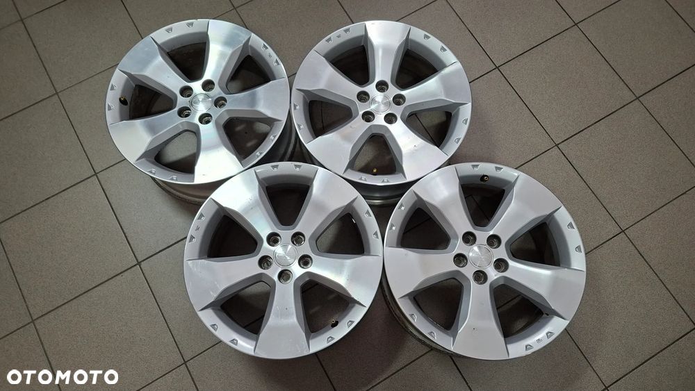 Felgi Aluminiowe 17 Subaru Forester 5x100 ET 48 - 1