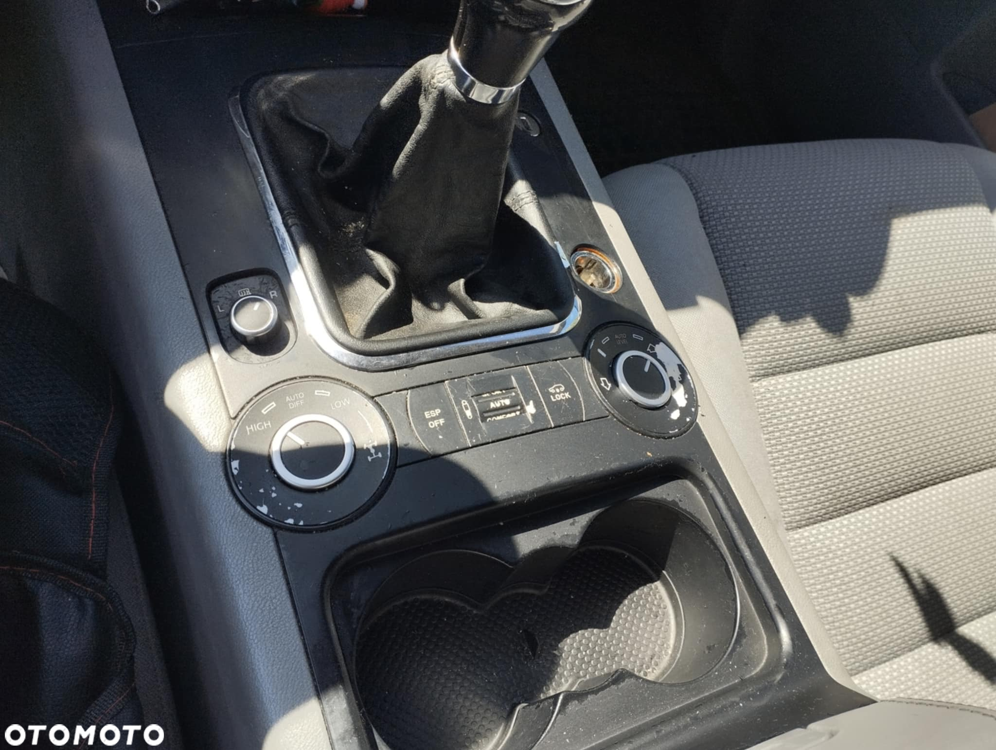 Suzuki Grand Vitara 1.9 DDiS Comfort + DPF - 29